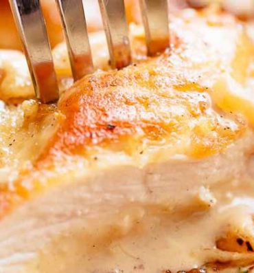 Easy Creamy Garlic Chicken Breasts Recipe