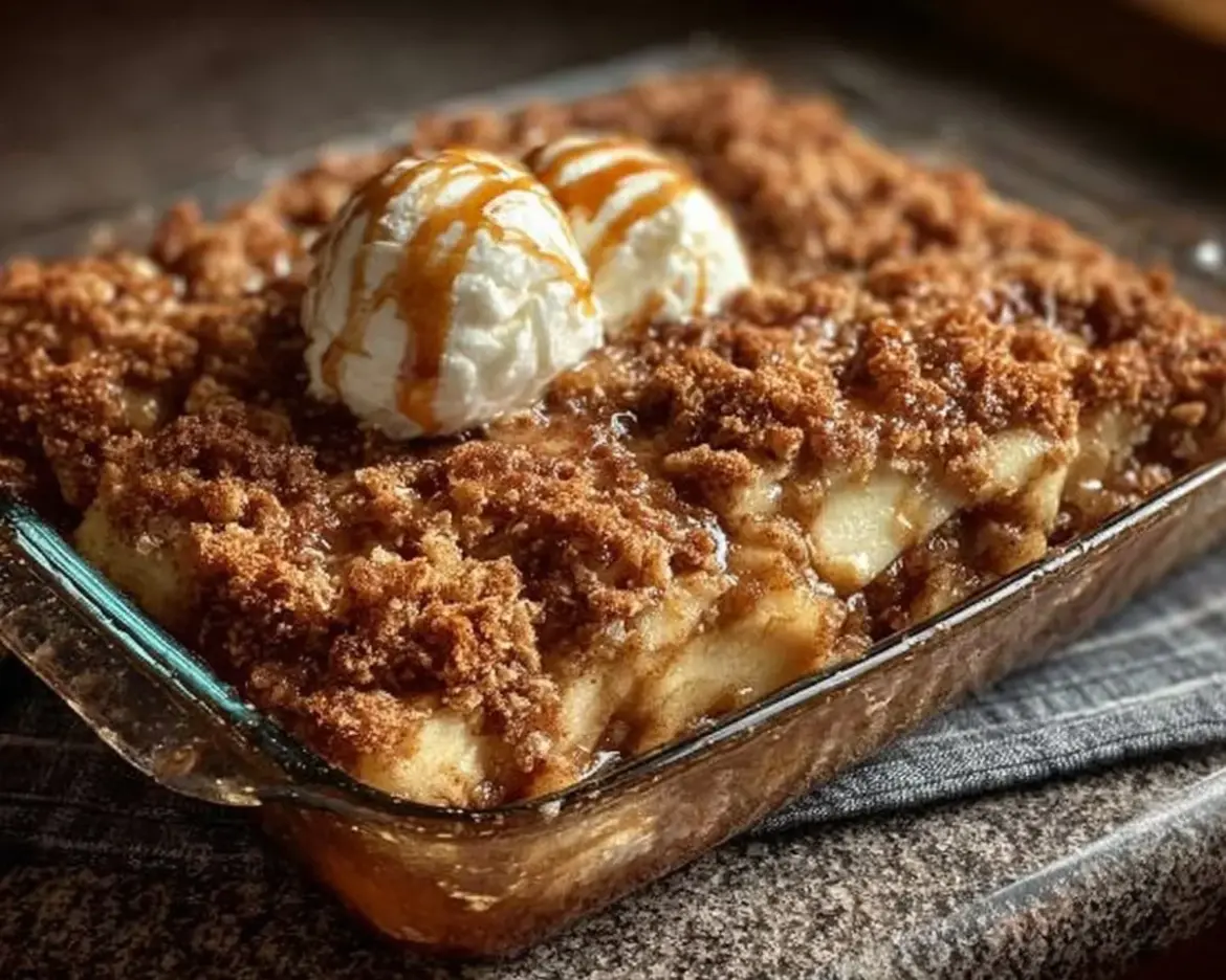 Delicious old fashioned apple crisp with a crunchy oat topping