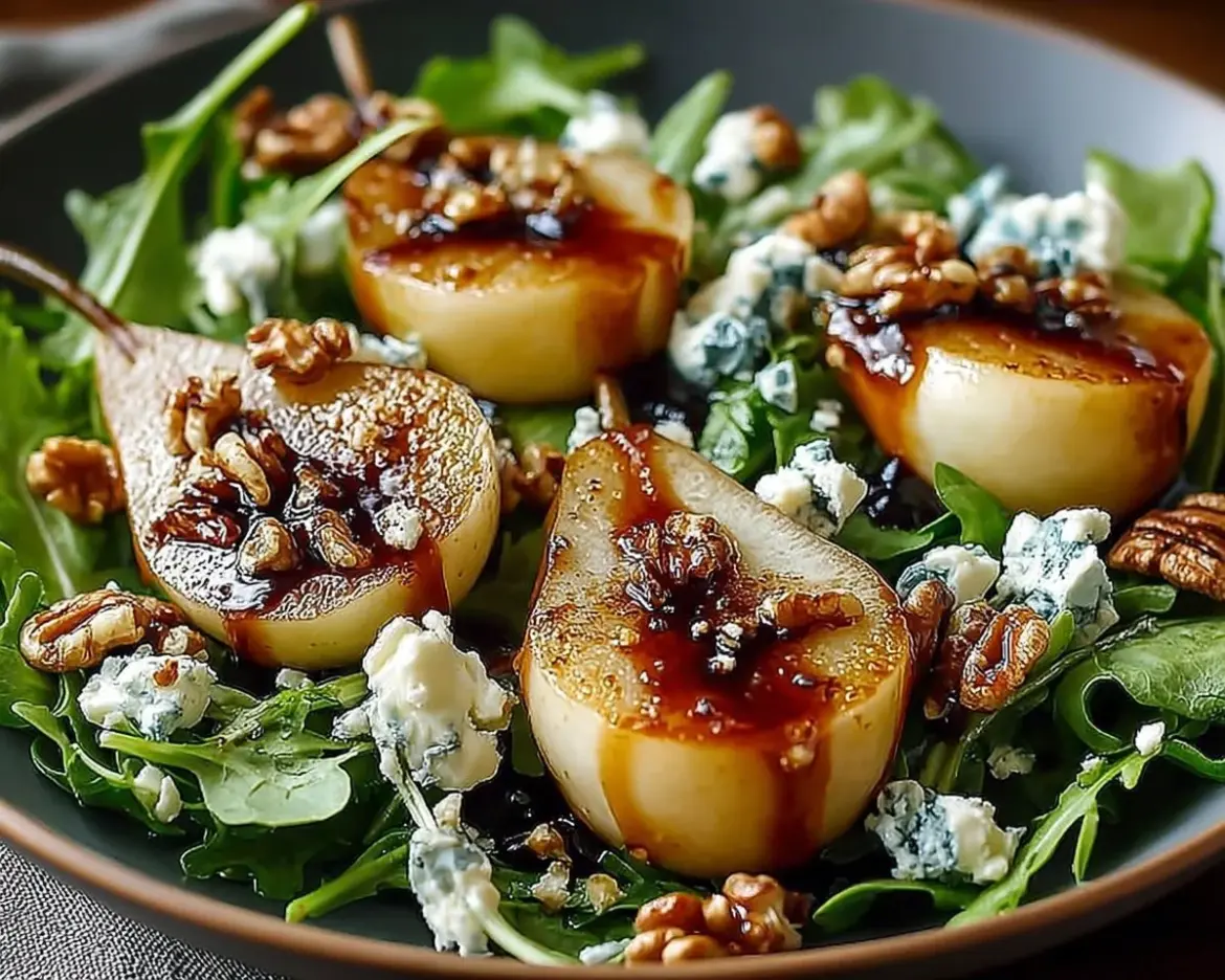 Caramelized pear salad with blue cheese and mixed greens